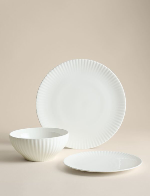 12 Piece Fluted Hampton Dinner Set