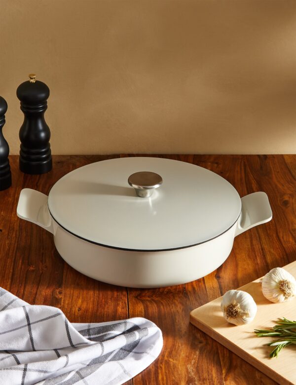 Cast Aluminium 4.5L Casserole Dish